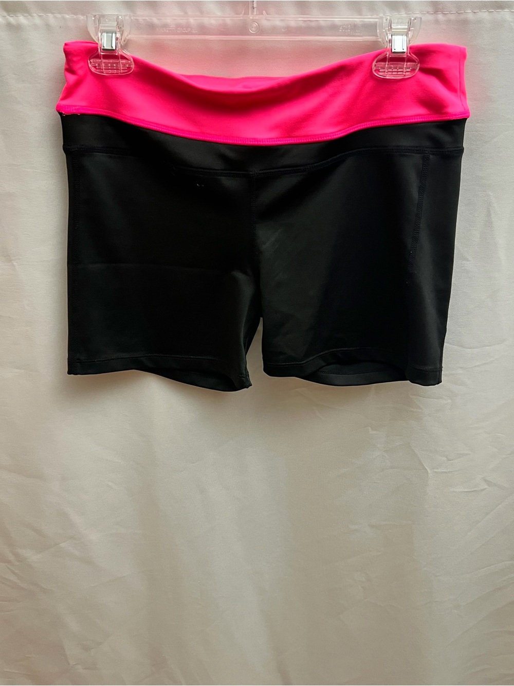 Traction by NY Apparel Black & Hot Pink Athletic Shorts Size M